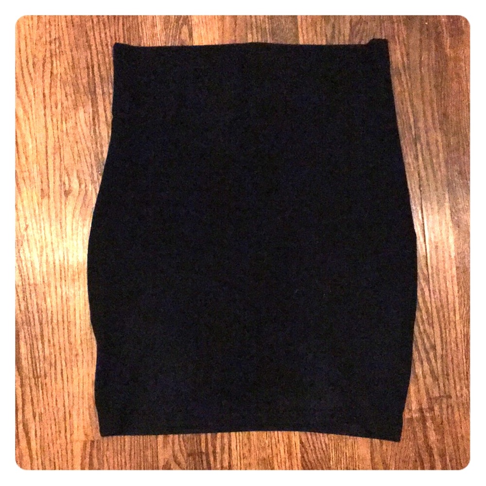 Seraphine black maternity midi skirt